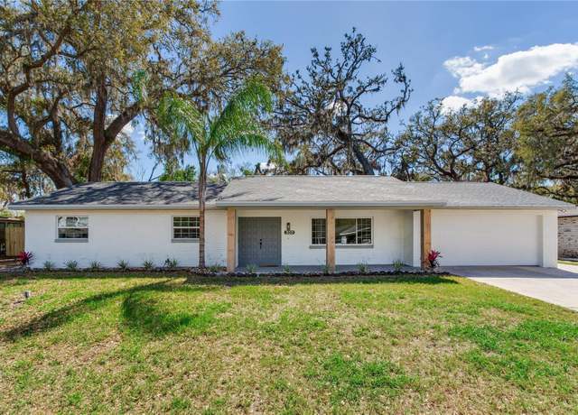 Property at 303 Suzette Dr, Brandon, FL 33511, 5 beds, 2 baths