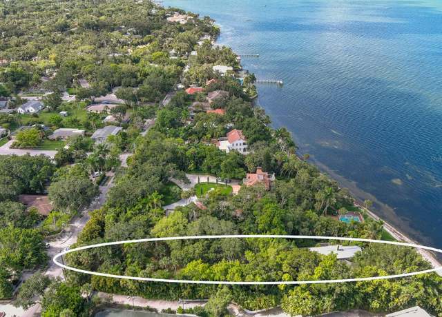 Property at 3301 Bay Shore Rd, Sarasota, FL 34234, 3 beds, 3 baths