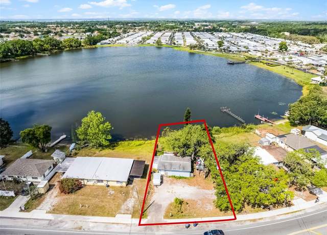 Property at 3145 Spirit Lake Rd, Winter Haven, FL 33880, 2 beds, 1.5 baths