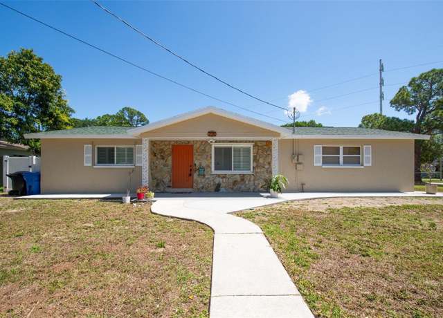 Property at 208 NE Lincoln Cir N, St Petersburg, FL 33702, 3 beds, 2 baths