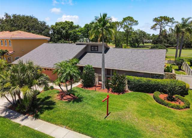 Property at 3168 Masters Dr, Clearwater, FL 33761, 5 beds, 3 baths