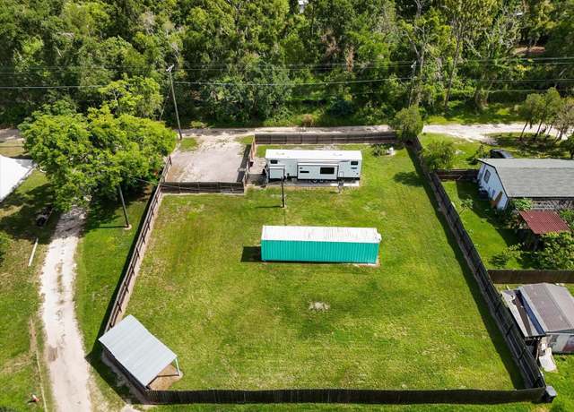 Property at 322 Canning Plant Rd, Seffner, FL 33584