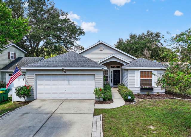 Property at 700 Harvard Ct, Eustis, FL 32726, 3 beds, 2 baths