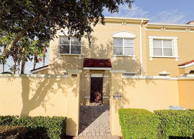 Property at 2520 Bella Vista Dr, Davenport, FL 33897, 4 beds, 3.5 baths