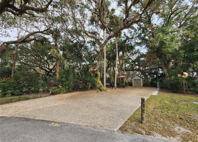 Property at 391 Longhorn Dr, Lake Wales, FL 33898