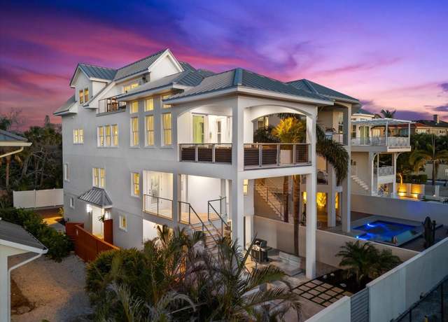 Property at 116 Garden Ln, Sarasota, FL 34242, 4 beds, 3.5 baths