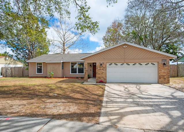 Property at 7730 Pineapple Dr, Orlando, FL 32835, 3 beds, 2 baths