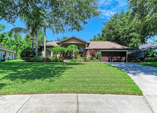Property at 8416 Palm Lakes Ct, Sarasota, FL 34243, 3 beds, 2 baths