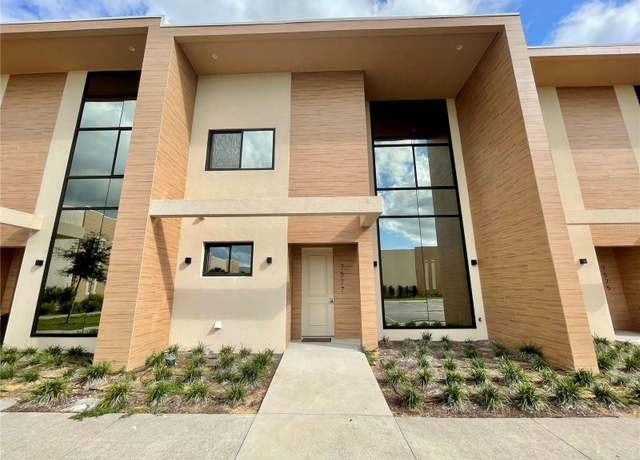Property at 7577 Brooklyn Dr, Kissimmee, FL 34747, 3 beds, 3.5 baths