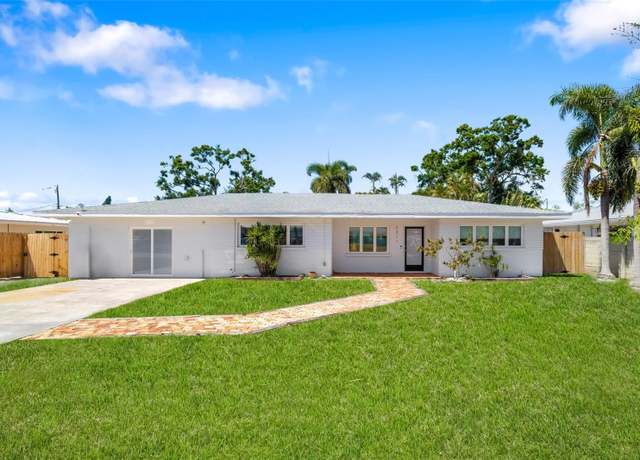 Property at 2311 Sunnyside Pl, Sarasota, FL 34239, 3 beds, 2 baths