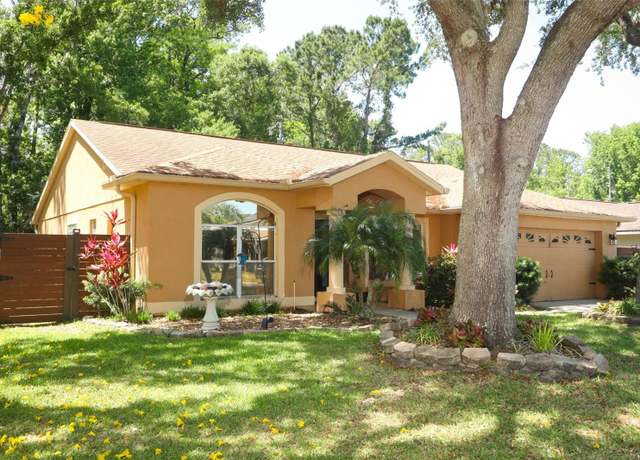Property at 304 Little Springs Ln, Longwood, FL 32750, 5 beds, 2 baths