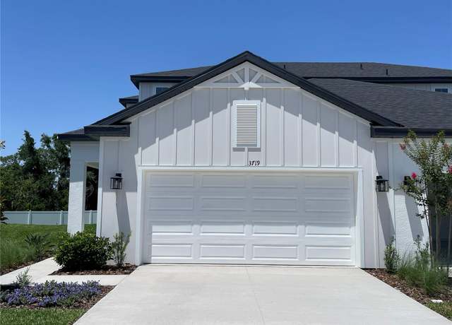 Property at 3719 Nandina Cir, Sun City Center, FL 33573, 2 beds, 2.5 baths