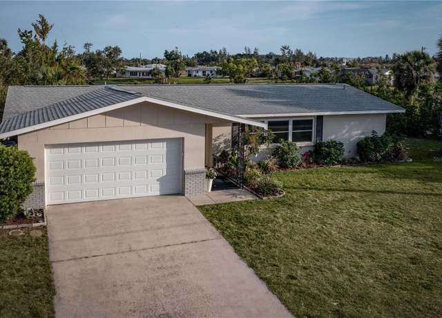 Property at 512 Shamrock Blvd, Venice, FL 34293, 2 beds, 2 baths