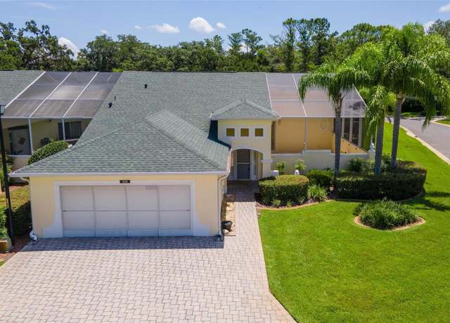 Property at 425 Glen Arbor Ln, Leesburg, FL 34748, 2 beds, 2 baths