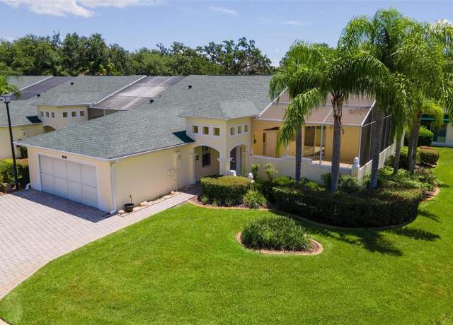 Property at 425 Glen Arbor Ln, Leesburg, FL 34748, 2 beds, 2 baths