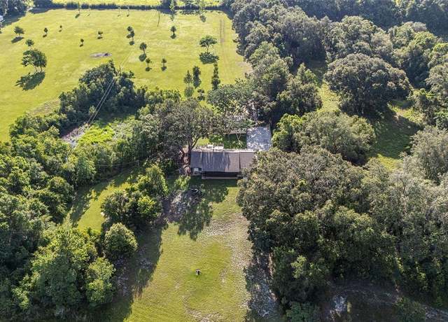 Property at 15992 SE 156th Place Rd, Weirsdale, FL 32195, 3 beds, 2 baths