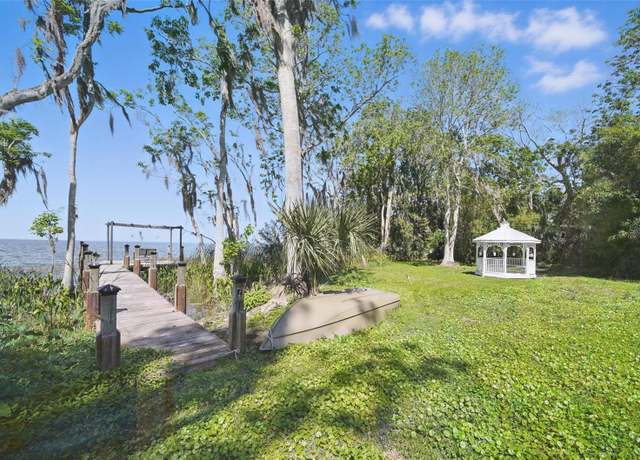 Property at 703 Valencia Shores Dr, Winter Garden, FL 34787, 4 beds, 3 baths