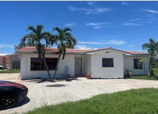 Property at 17401 1st St E, Redington Shores, FL 33708, 3 beds, 2 baths