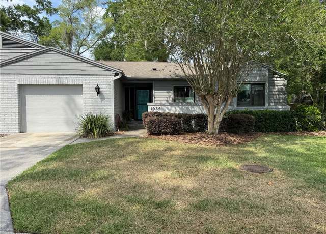 Property at 1936 SE 37th Court Cir, Ocala, FL 34471, 3 beds, 2 baths