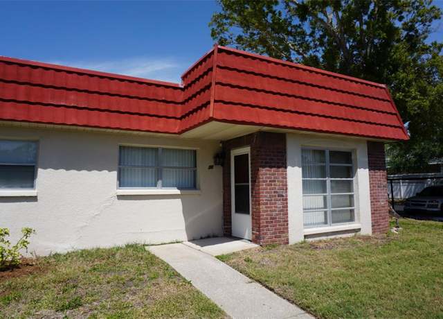Property at 5860 38th Ave N #36, St Petersburg, FL 33710, 2 beds, 2 baths