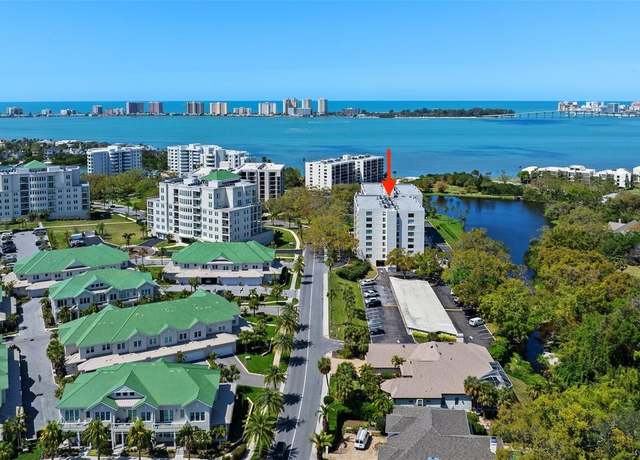 Property at 220 Belleview Blvd #101, Belleair, FL 33756, 2 beds, 2 baths