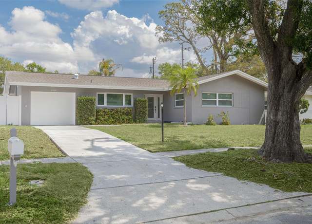 Property at 1624 Chateau Dr, Clearwater, FL 33756, 3 beds, 3 baths