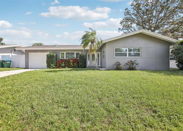 Property at 1624 Chateau Dr, Clearwater, FL 33756, 3 beds, 3 baths
