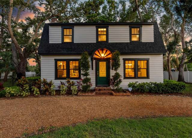 Property at 5518 21st Ave S, Gulfport, FL 33707, 3 beds, 2.5 baths