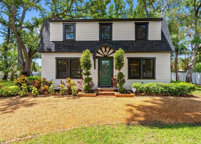 Property at 5518 21st Ave S, Gulfport, FL 33707, 3 beds, 2.5 baths