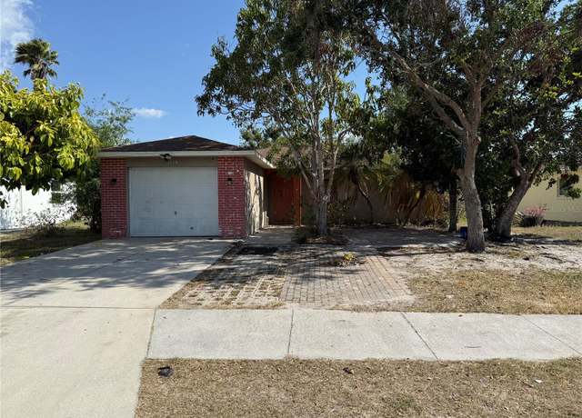 Property at 1719 24th St E, Palmetto, FL 34221, 3 beds, 2 baths