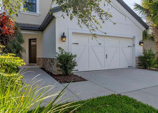 Property at 8916 Arabella Ln, Seminole, FL 33777, 4 beds, 3.5 baths