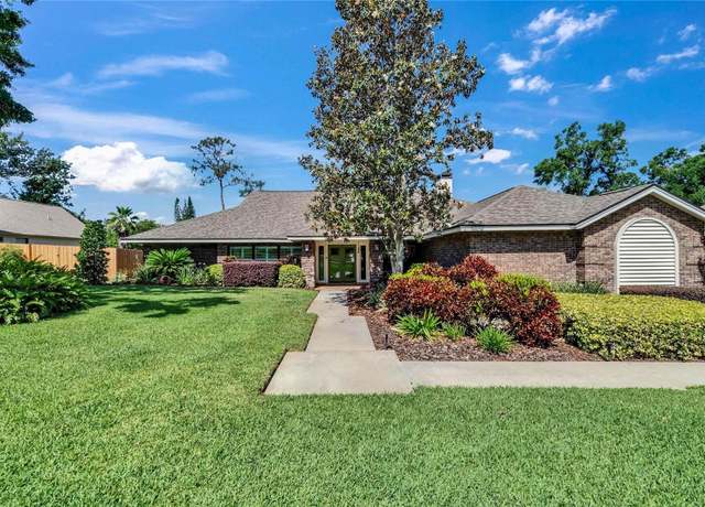 Property at 2428 Oak Landing Dr, Brandon, FL 33511, 3 beds, 2 baths