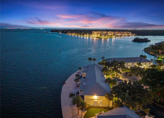 Property at 5260 Coquina Key Dr SE Unit C, St Petersburg, FL 33705, 2 beds, 2 baths