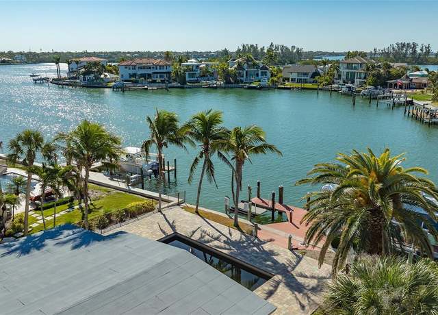 Property at 762 Siesta Dr, Sarasota, FL 34242