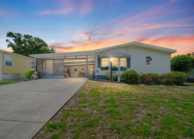 Property at 926 Saint Andrews Blvd, Lady Lake, FL 32159, 2 beds, 2 baths