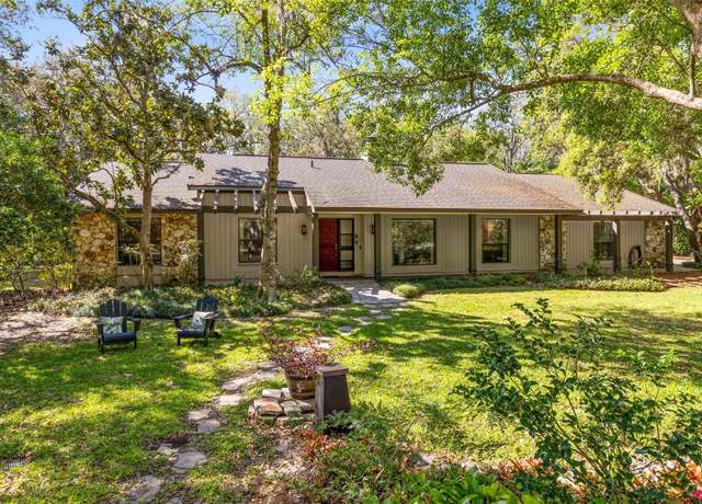 Property at 855 Dyson Dr, Winter Springs, FL 32708, 4 beds, 2.5 baths