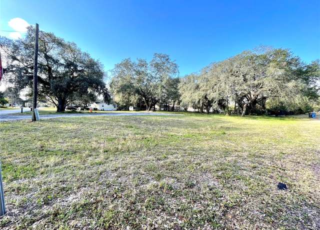 Property at 14820 N 15th St, Lutz, FL 33549