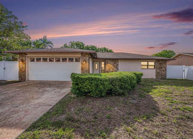 Property at 8744 Andros Ln, Port Richey, FL 34668, 2 beds, 2.5 baths