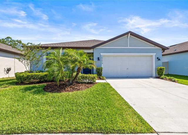 Property at 30273 Marquette Ave, Wesley Chapel, FL 33545, 4 beds, 2 baths