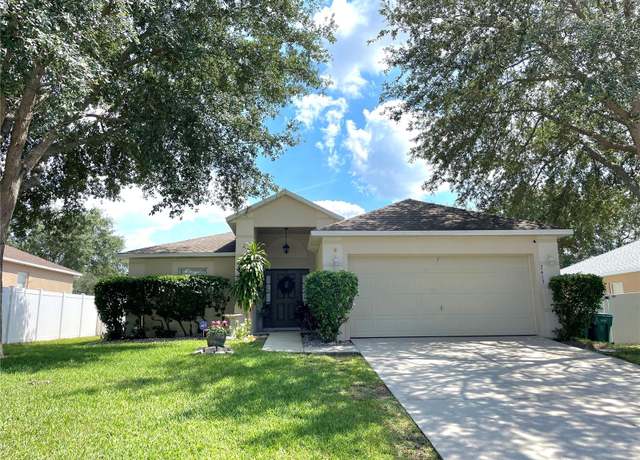 Property at 2413 Sandridge Cir, Eustis, FL 32726, 3 beds, 2 baths