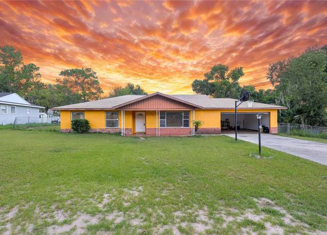 Property at 606 Water Rd, Ocala, FL 34472, 3 beds, 2 baths