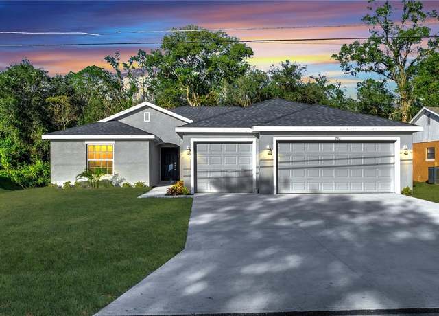 Property at 792 Del Prado Dr, Kissimmee, FL 34758, 5 beds, 2 baths