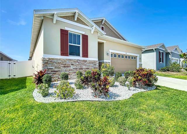 Property at 591 Lake Smart Blvd, Winter Haven, FL 33881, 4 beds, 2 baths