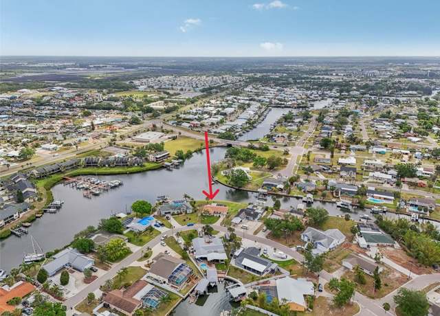 Property at 6357 Spanish Main Dr, Apollo Beach, FL 33572, 3 beds, 2 baths