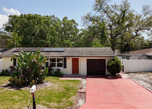 Property at 809 Scotland St, Dunedin, FL 34698, 2 beds, 1 bath