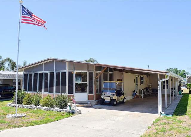 Property at 10055 Collingwood Ave, Dade City, FL 33525, 2 beds, 2 baths