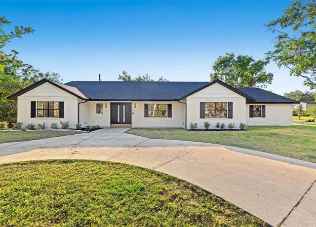 Property at 1406 N Riverhills Dr, Temple Terrace, FL 33617, 4 beds, 2.5 baths
