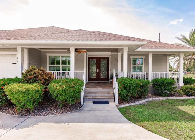 Property at 437 South Dr, Punta Gorda, FL 33950, 3 beds, 2 baths