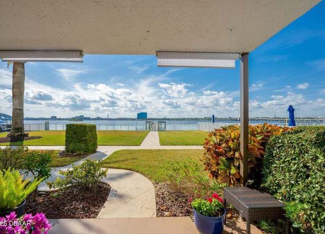 Property at 118 S Halifax Ave #103, Daytona Beach, FL 32118, 2 beds, 1 bath