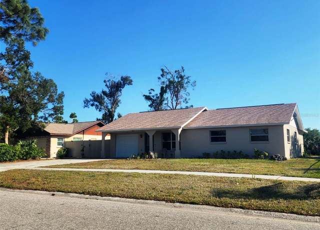 Property at 4058 Gatewood Dr, Sarasota, FL 34232, 4 beds, 2 baths